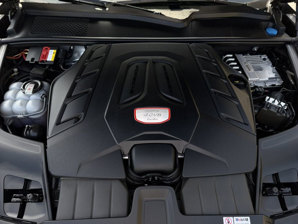 Used 2021 Porsche Cayenne Turbo AWD/4WD image 38