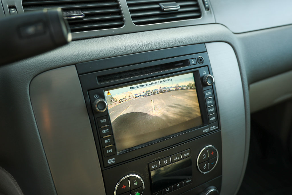 Used 2011 Chevrolet Suburban LT AWD/4WD image 12