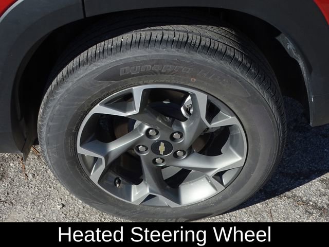 Used 2024 Chevrolet Trax LT w/ Driver Confidence Package image 17