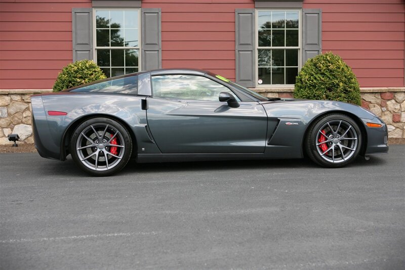 Used 2009 Chevrolet Corvette Z06 w/ Preferred Equipment Group RWD image 8