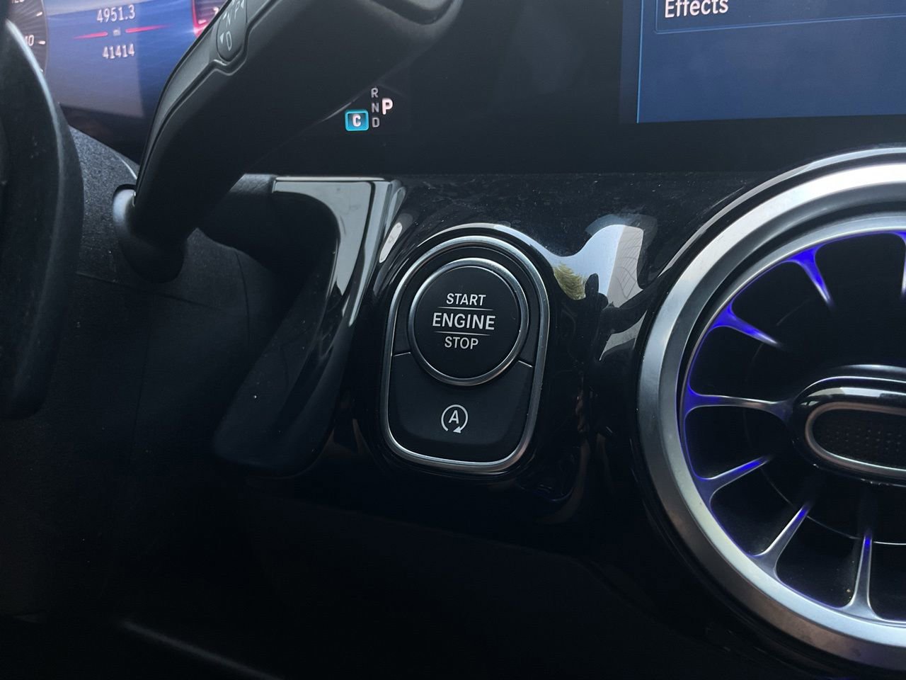 Used 2025 Mercedes-Benz GLA 250 image 31