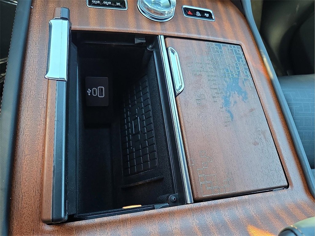 New 2026 Lincoln Navigator Black Label image 16