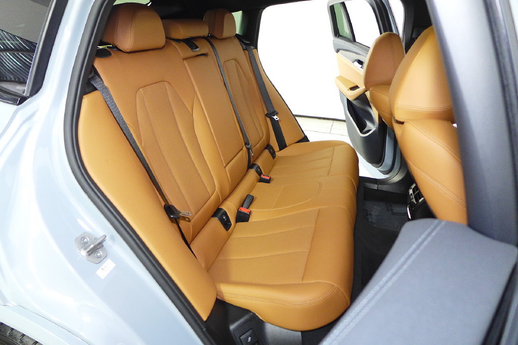Used 2024 BMW X4 M40i w/ Premium Package AWD/4WD image 20