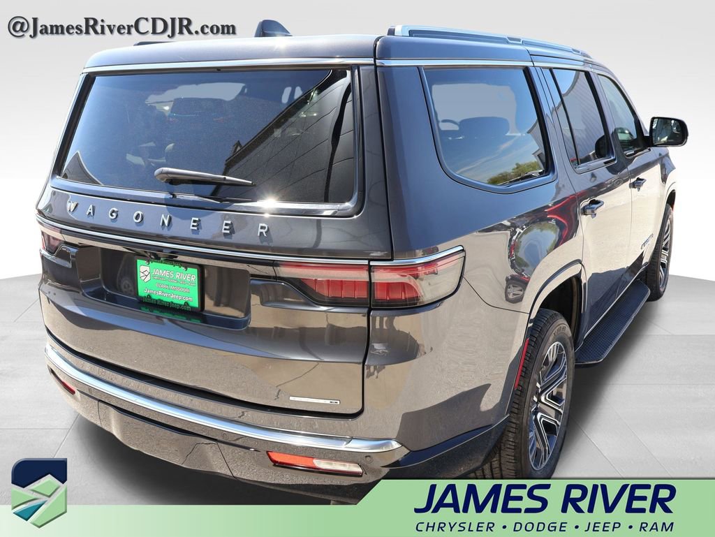 Used 2024 Jeep Wagoneer Series II w/ Flexible Seating Group image 5