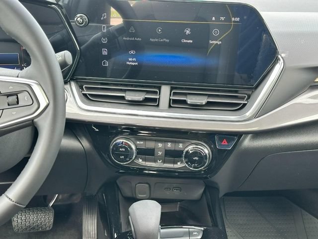 New 2026 Chevrolet Trax ACTIV w/ Sunroof Package FWD image 8