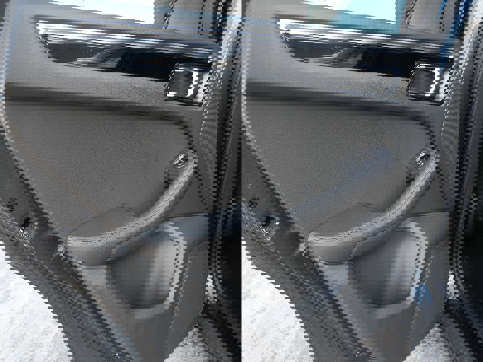 Certified 2023 Porsche Macan image 12