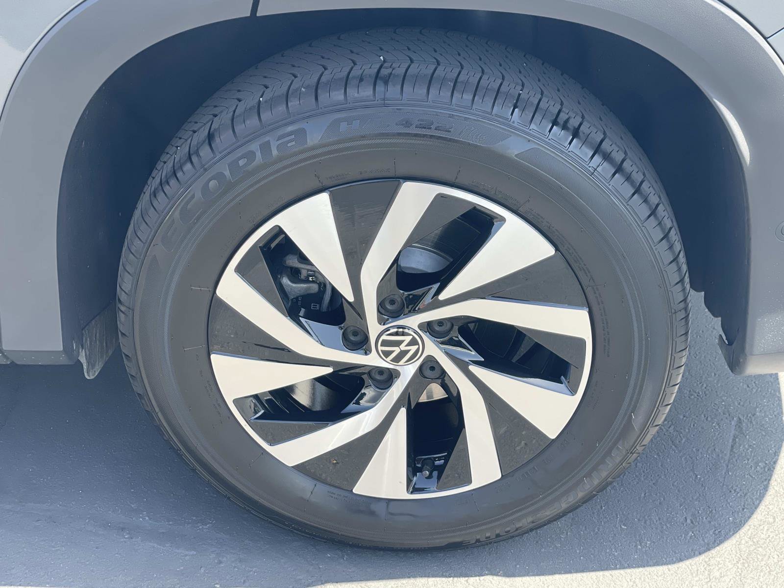 Certified 2025 Volkswagen Tiguan S FWD image 6