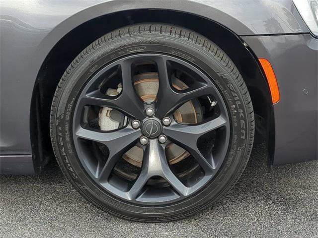 Certified 2023 Chrysler 300 S image 11