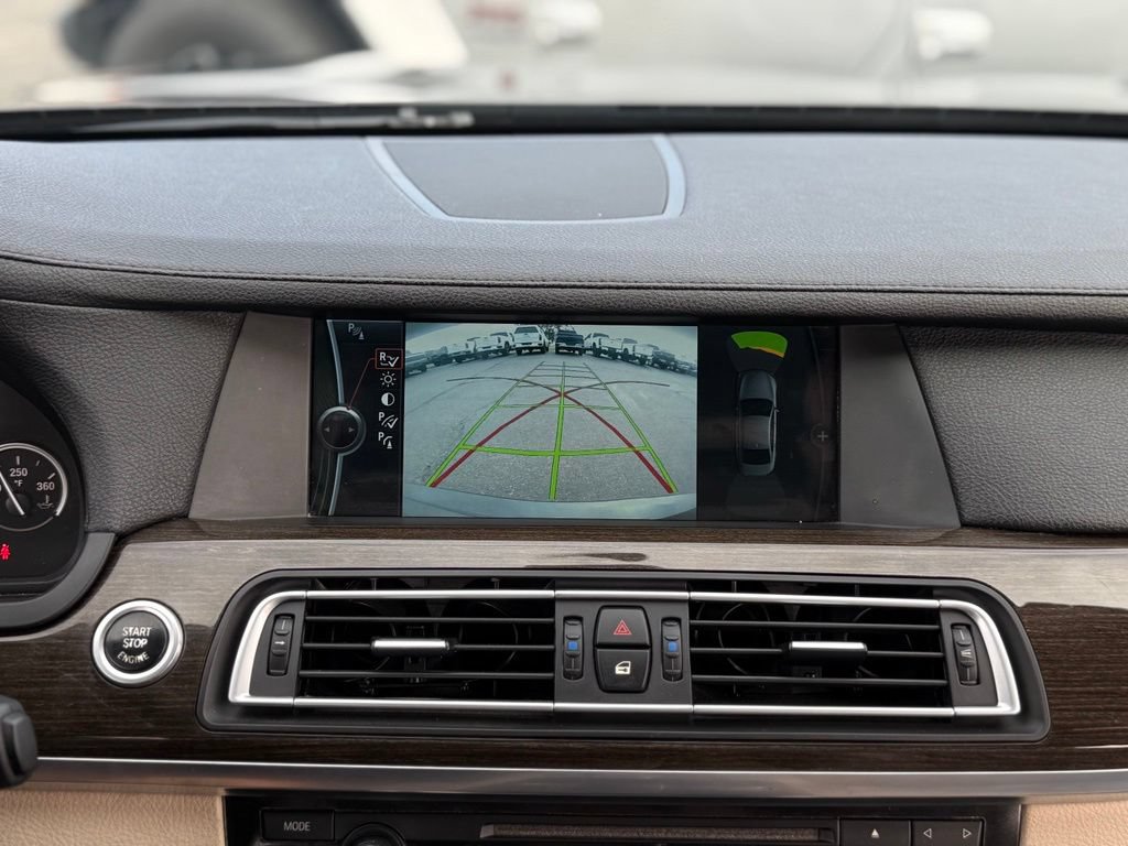 Used 2012 BMW 750i xDrive AWD/4WD image 4