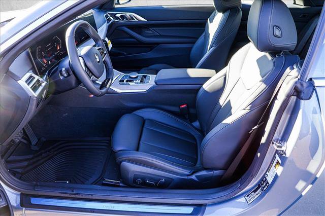 Certified 2025 BMW 430i xDrive Convertible w/ Convenience Package image 11