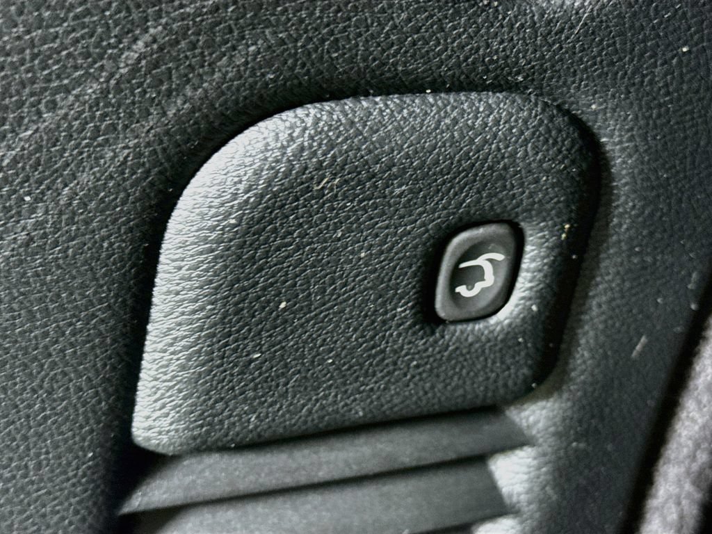 Used 2023 Dodge Durango R/T AWD/4WD image 31