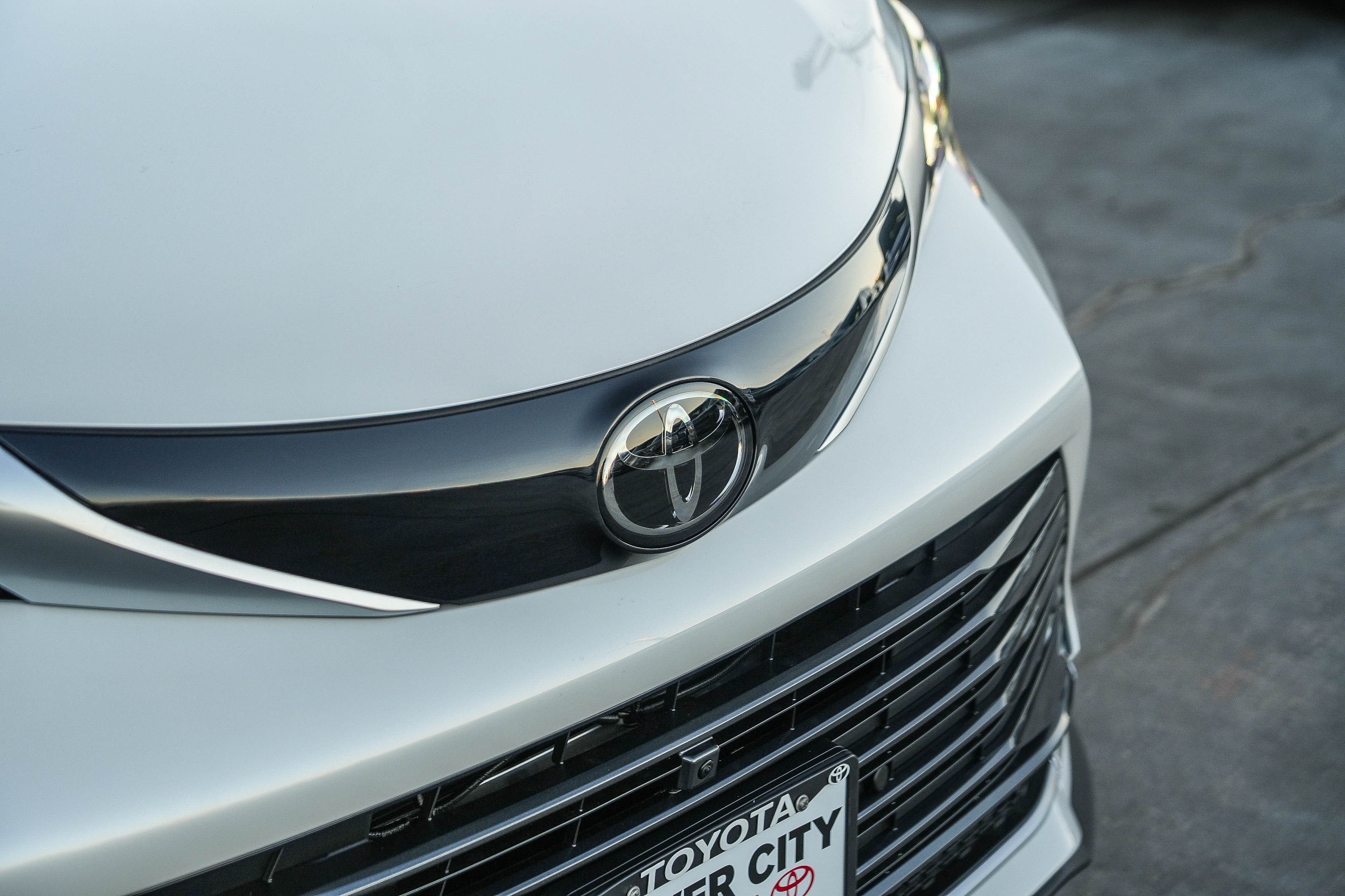 New 2026 Toyota Sienna Platinum AWD/4WD image 3