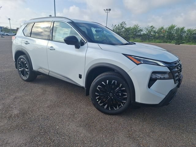 Used 2026 Nissan Rogue Dark Armor AWD/4WD image 1