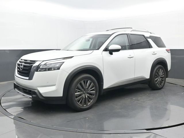 Used 2025 Nissan Pathfinder SL w/ SL Premium Package AWD/4WD image 8