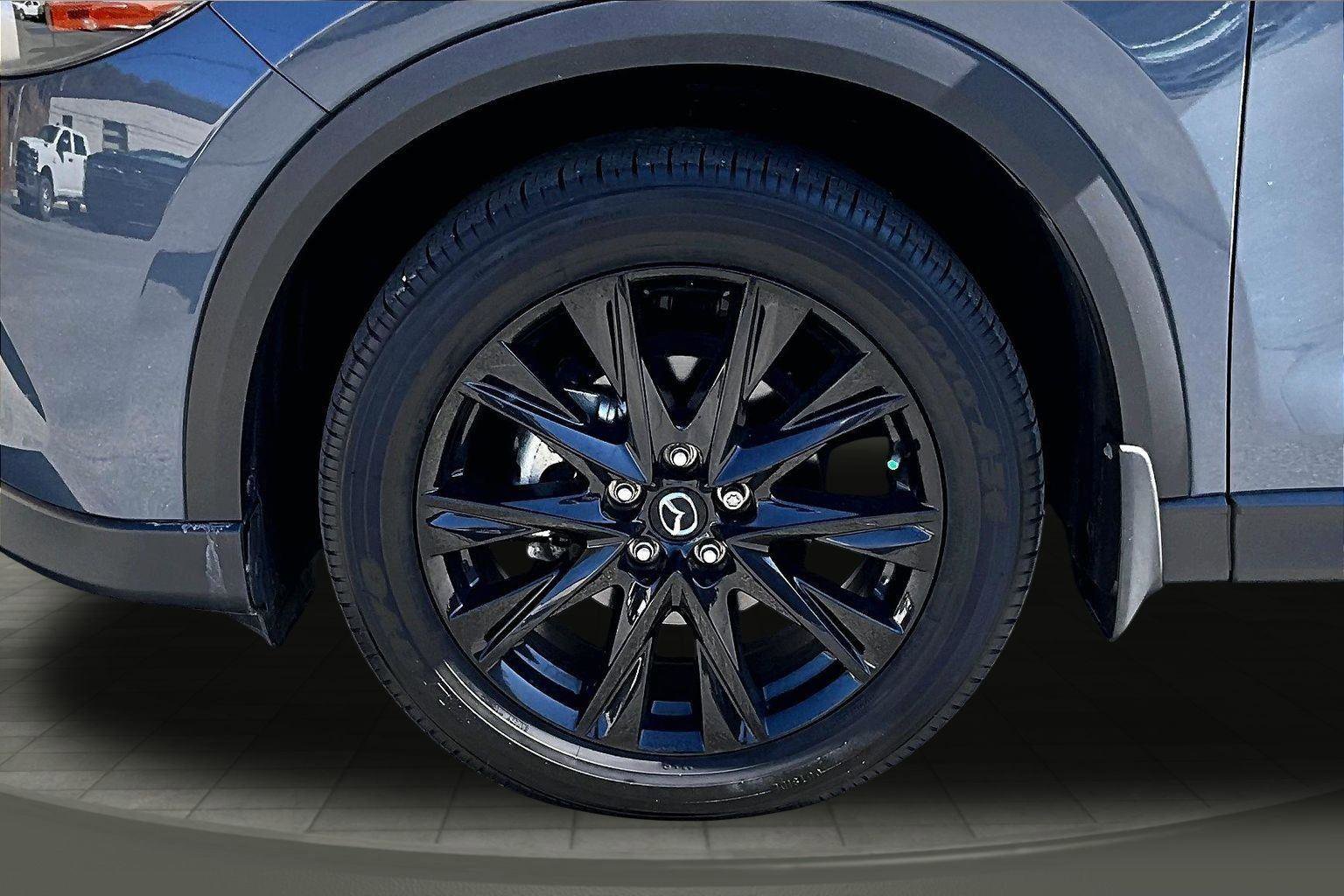 Used 2023 MAZDA CX-5 Carbon Edition image 10