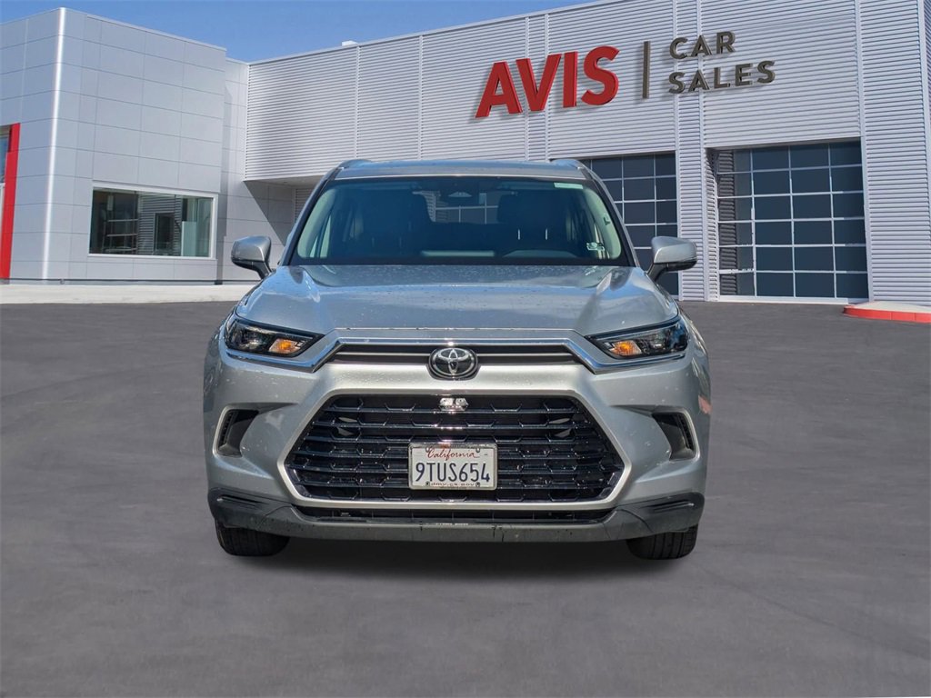 Used 2025 Toyota Grand Highlander AWD image 2