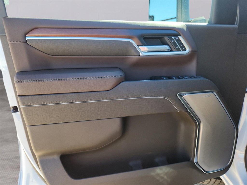 New 2026 GMC Sierra 2500 Denali w/ Denali Reserve Package image 14