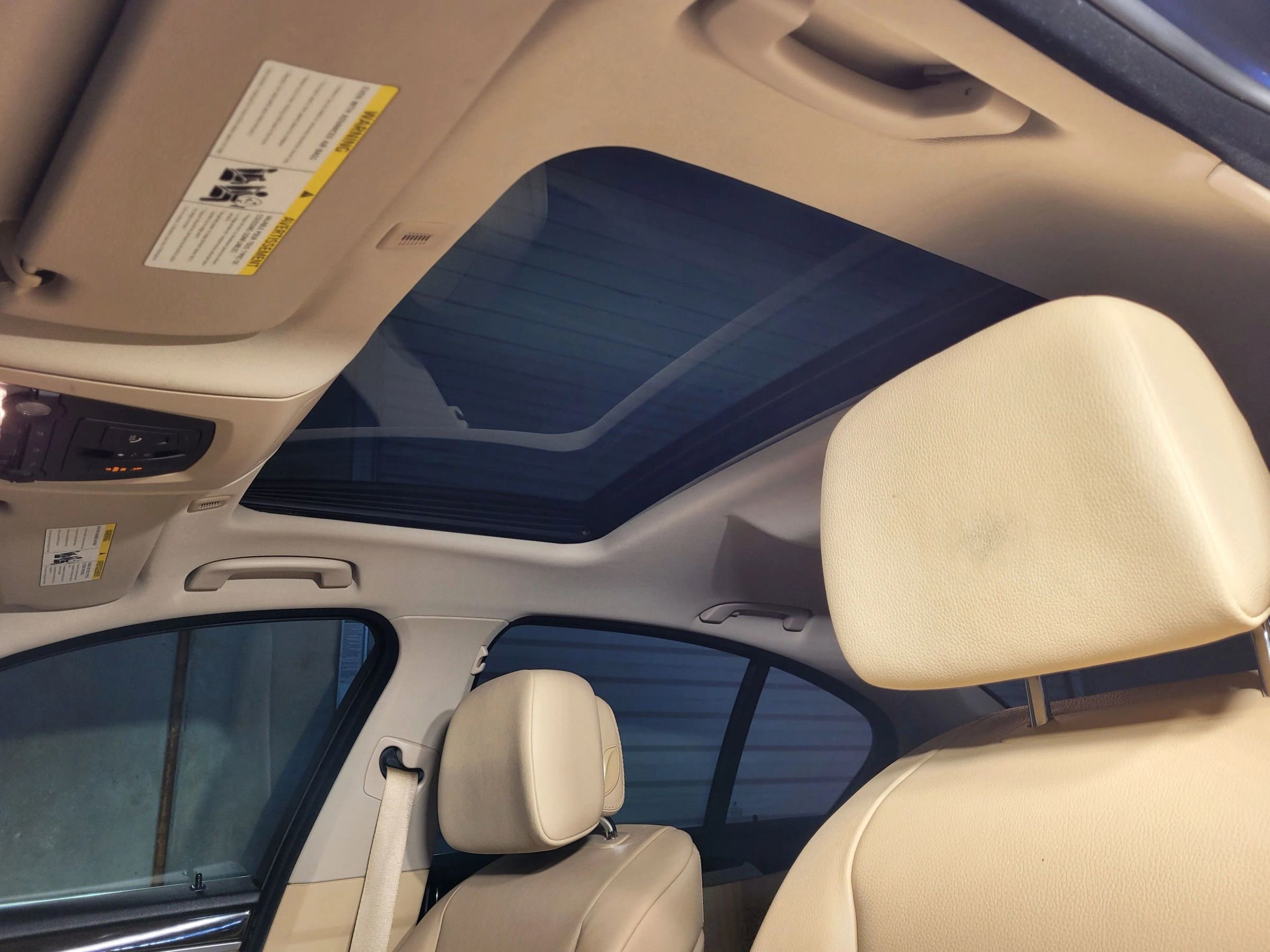 Used 2012 BMW 528i Sedan image 38