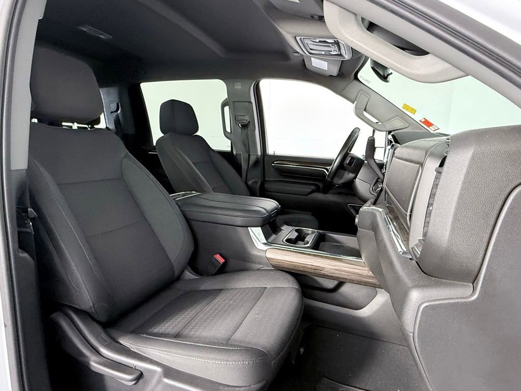 Used 2024 Chevrolet Silverado 2500 LT w/ Convenience Package image 12