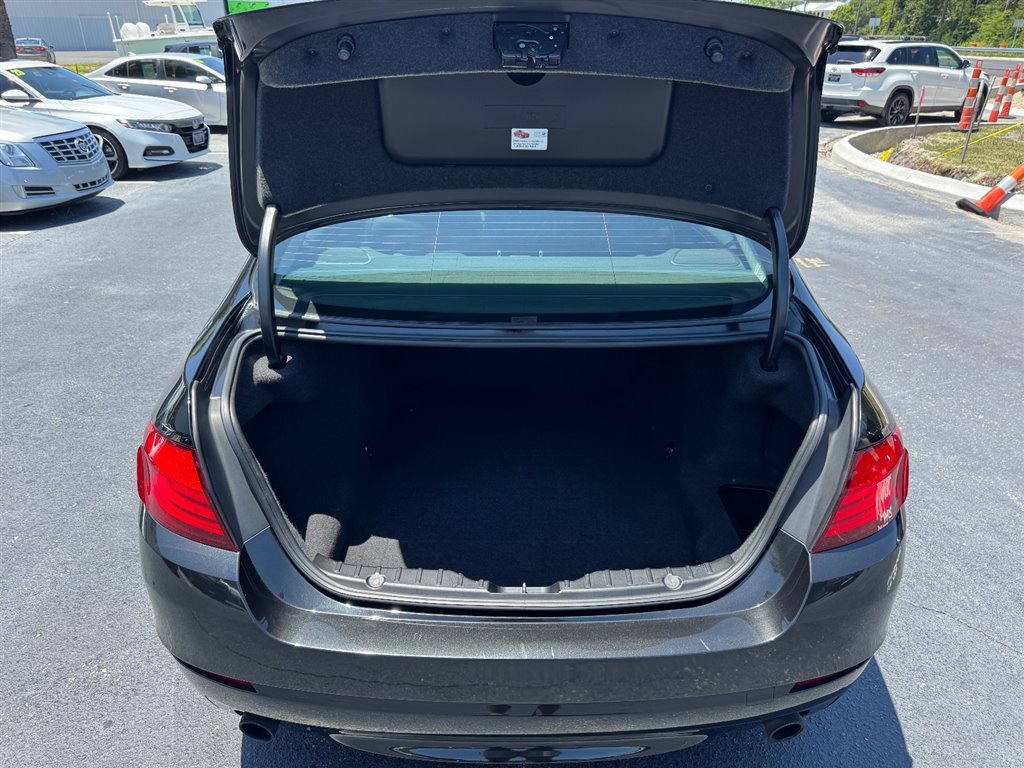 Used 2011 BMW 535i xDrive Sedan AWD/4WD image 20