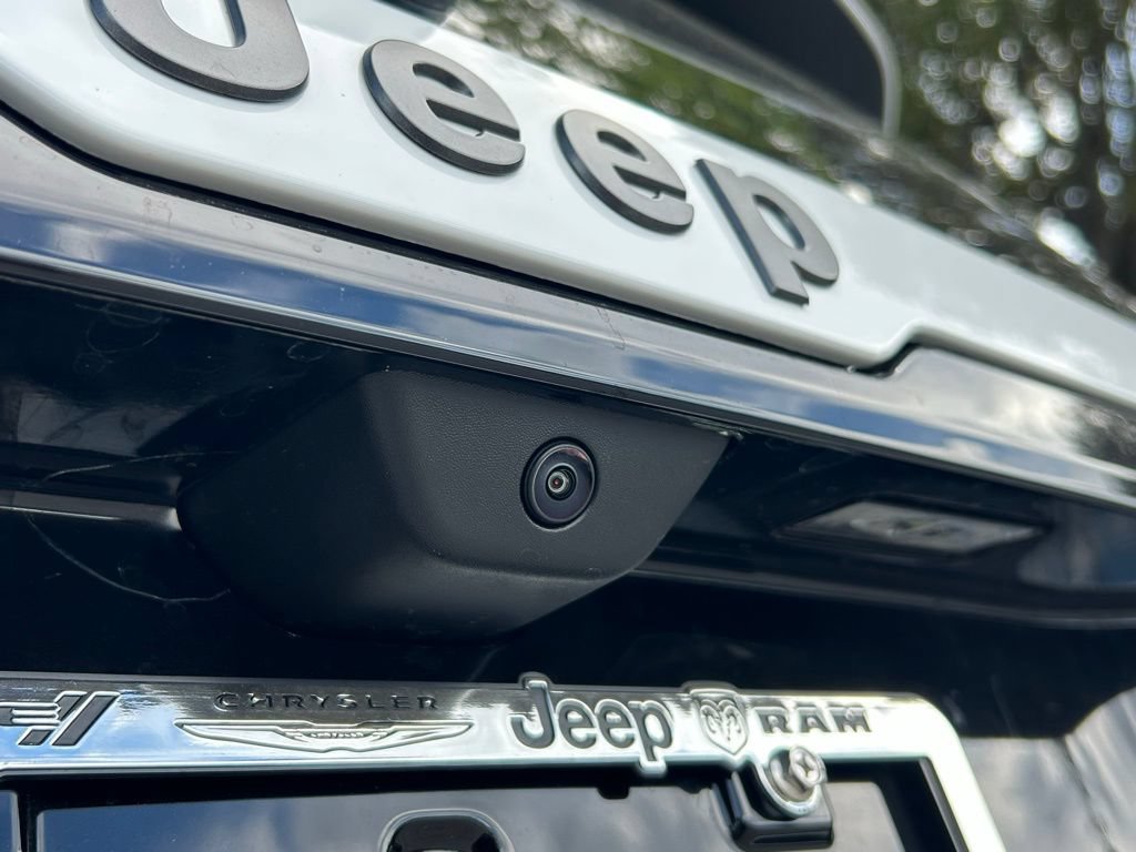 New 2026 Jeep Cherokee Overland w/ Trailer Tow Group AWD/4WD image 29