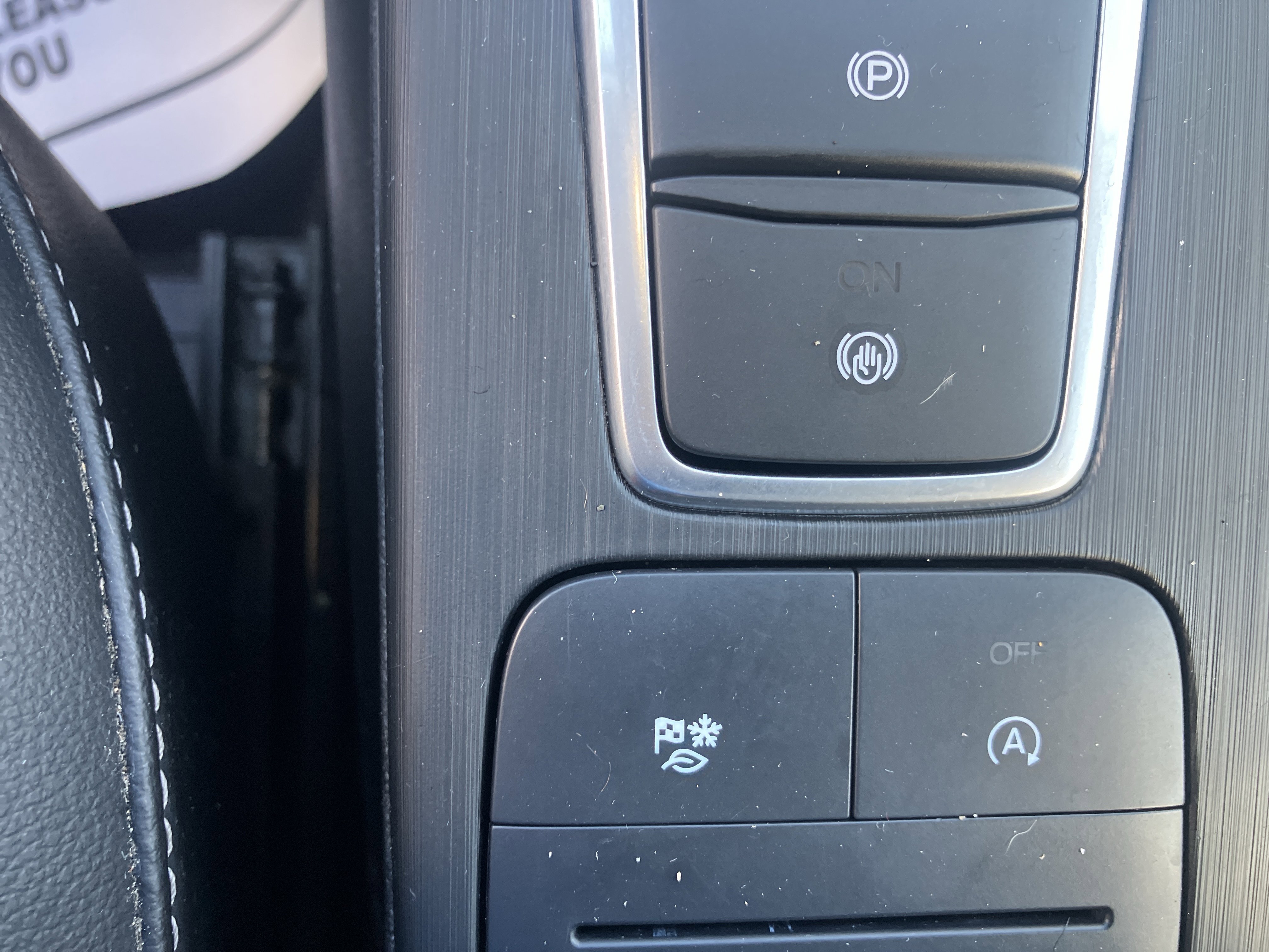 Used 2021 Ford Escape SEL image 12