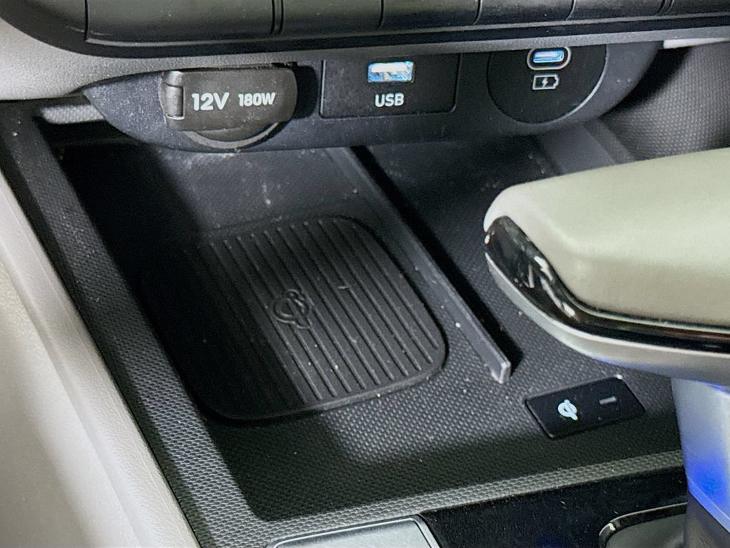 Certified 2025 Hyundai Elantra Sport FWD image 11