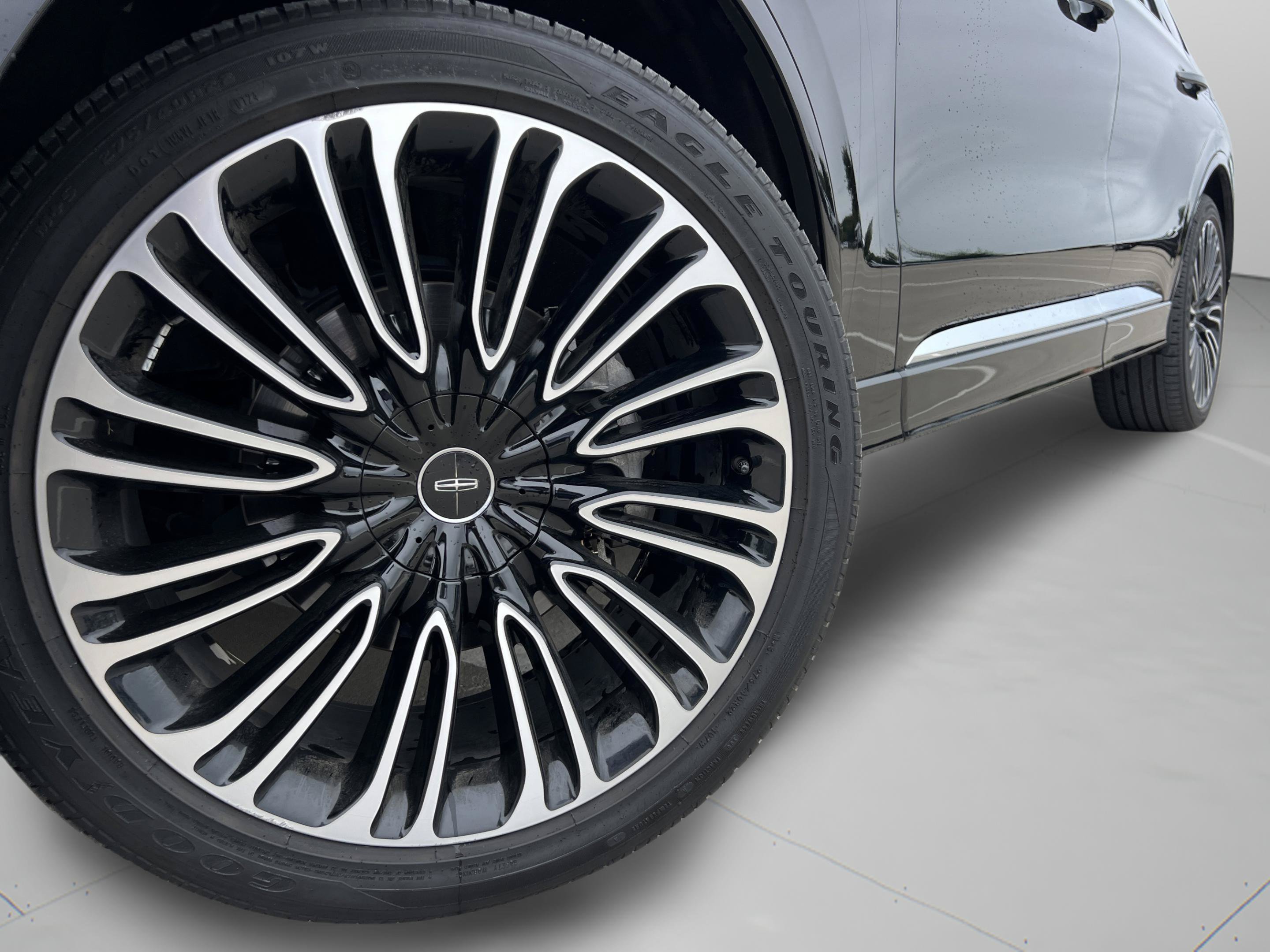 Certified 2024 Lincoln Aviator Black Label w/ Class IV Trailer Tow Package AWD/4WD image 34
