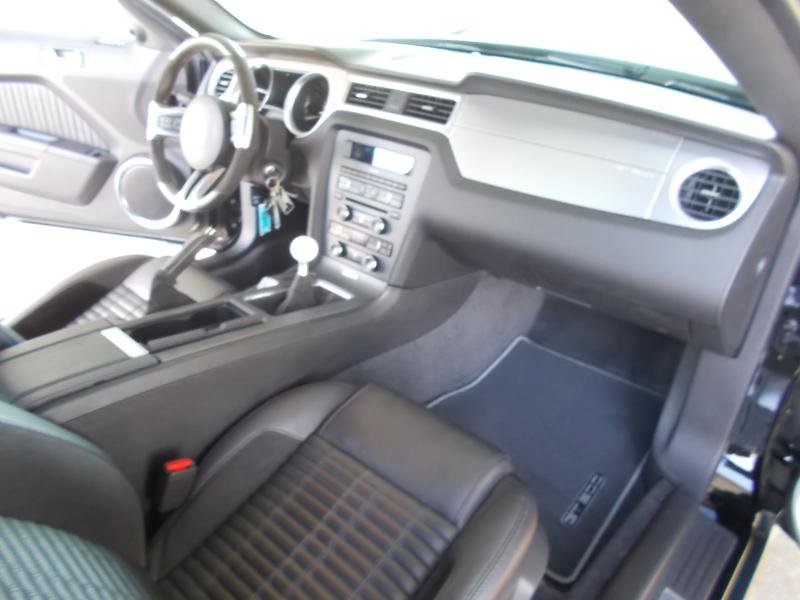 Used 2011 Ford Mustang Shelby GT500 w/ SVT Performance Pkg image 51