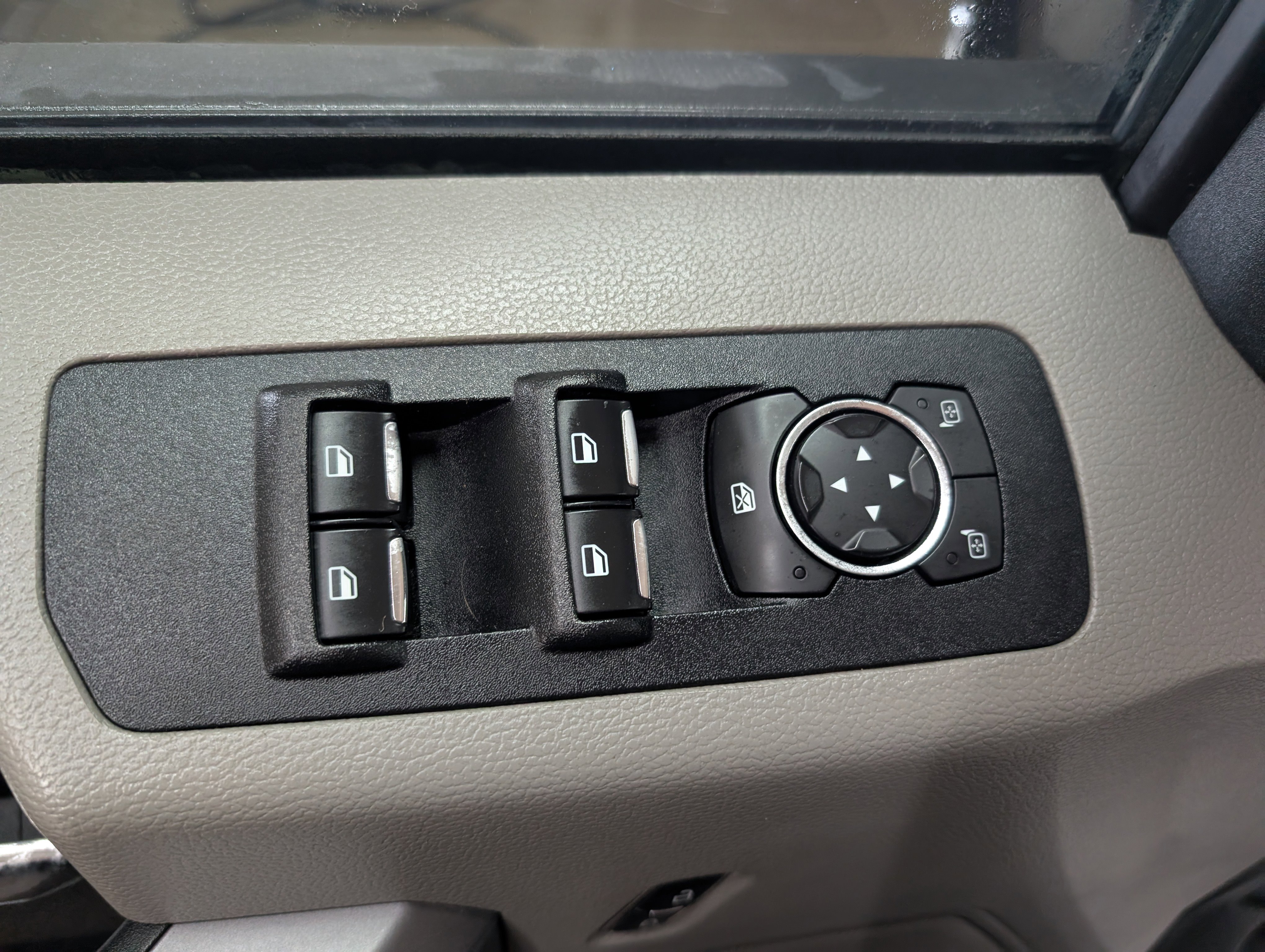 Used 2020 Ford F150 XLT w/ Equipment Group 302A Luxury AWD/4WD image 14