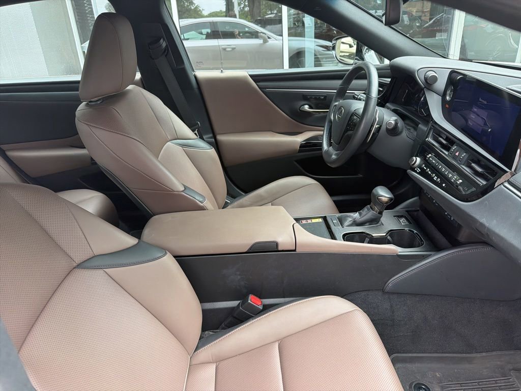 Used 2024 Lexus ES 350 w/ Premium Package FWD image 11