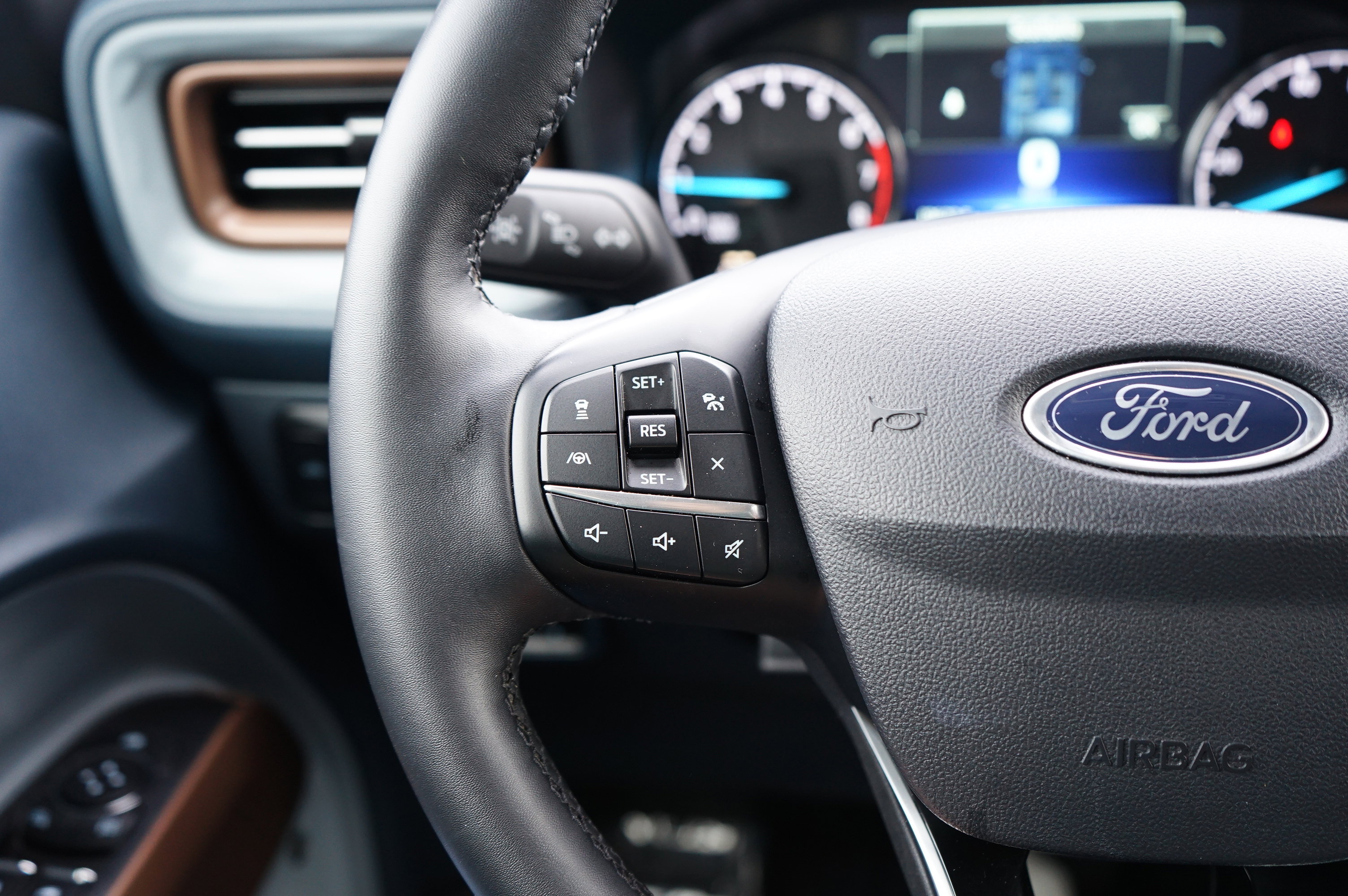 Used 2024 Ford Maverick Lariat w/ FX4 Off-Road Package image 28