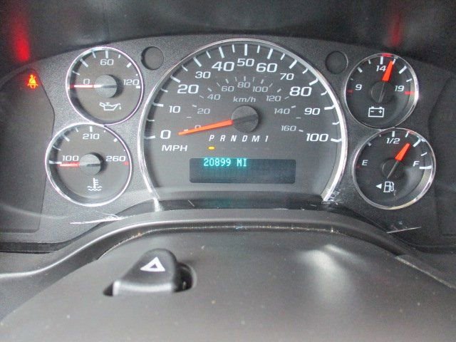 Used 2024 Chevrolet Express 2500 w/ Driver Convenience Package image 16