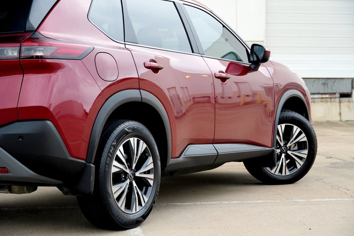 Used 2023 Nissan Rogue SV FWD image 33