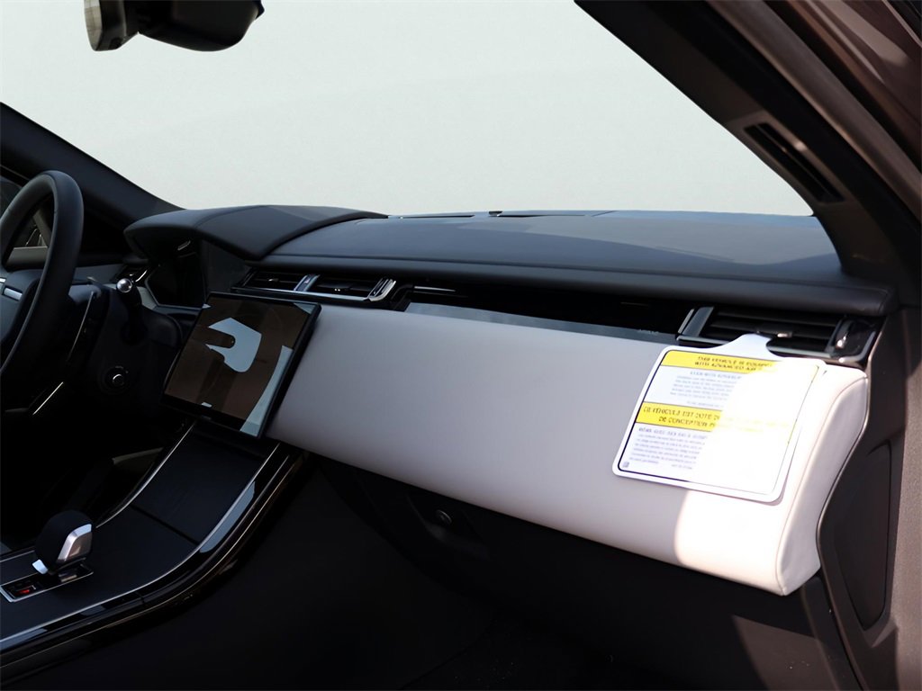New 2026 Land Rover Range Rover Velar Dynamic SE image 10