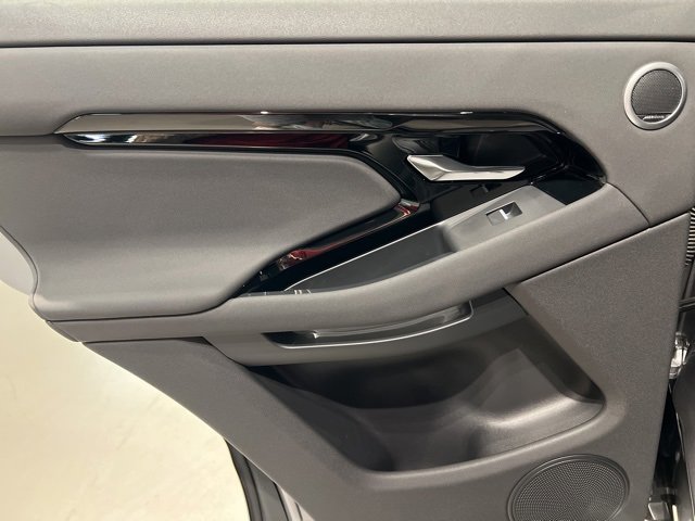 Used 2025 Land Rover Range Rover Evoque S image 39