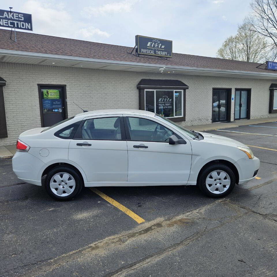 Used 2009 Ford Focus S FWD image 3
