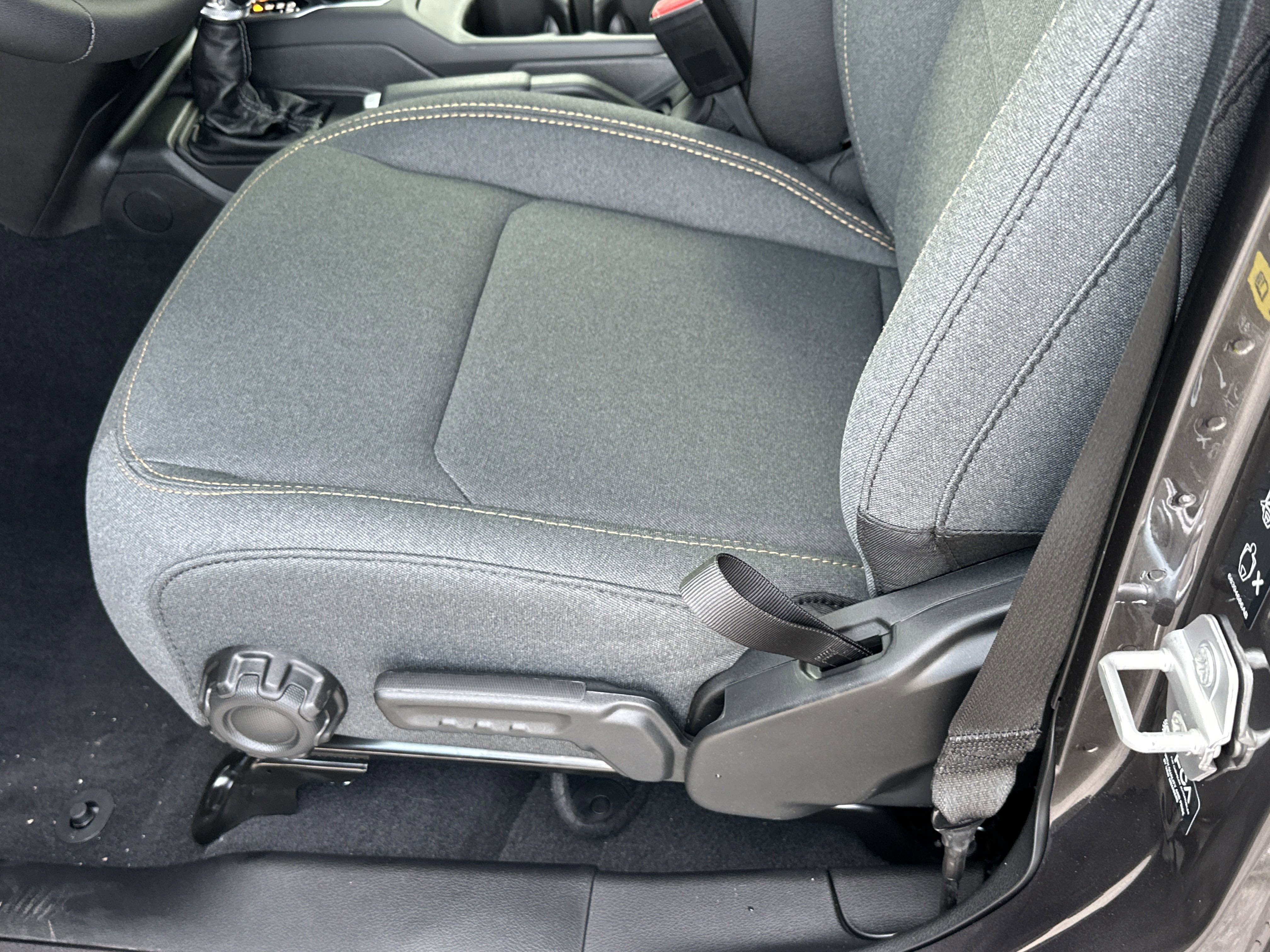 New 2025 Jeep Gladiator Sport image 28