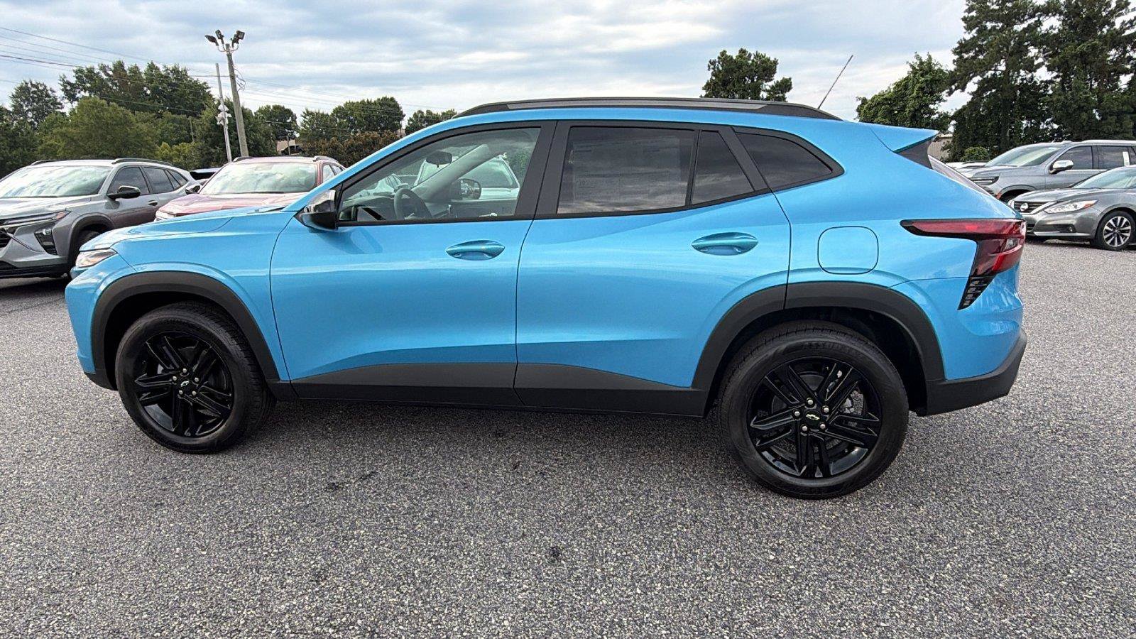 New 2026 Chevrolet Trax ACTIV w/ Sunroof Package FWD image 12