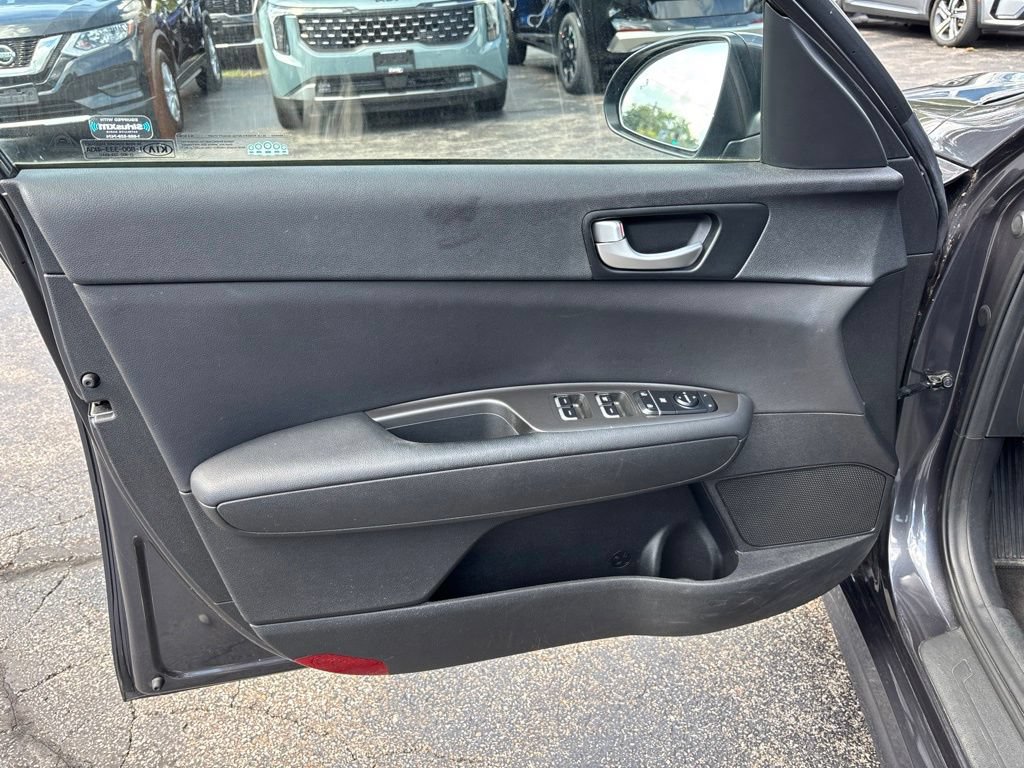 Used 2018 Kia Optima S w/ Panoramic Sunroof Package FWD image 18