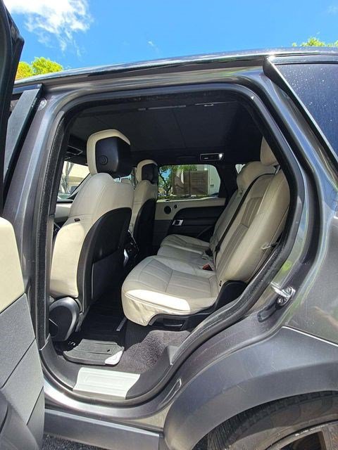 Used 2019 Land Rover Range Rover Sport Supercharged AWD/4WD image 10