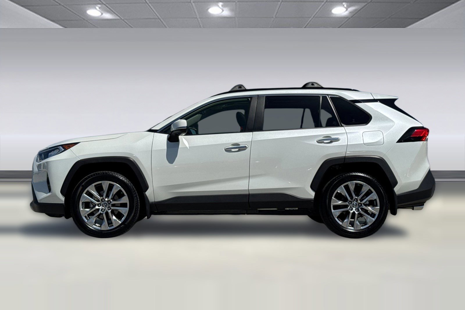 Certified 2019 Toyota RAV4 Limited w/ Advanced Technology Package FWD image 7