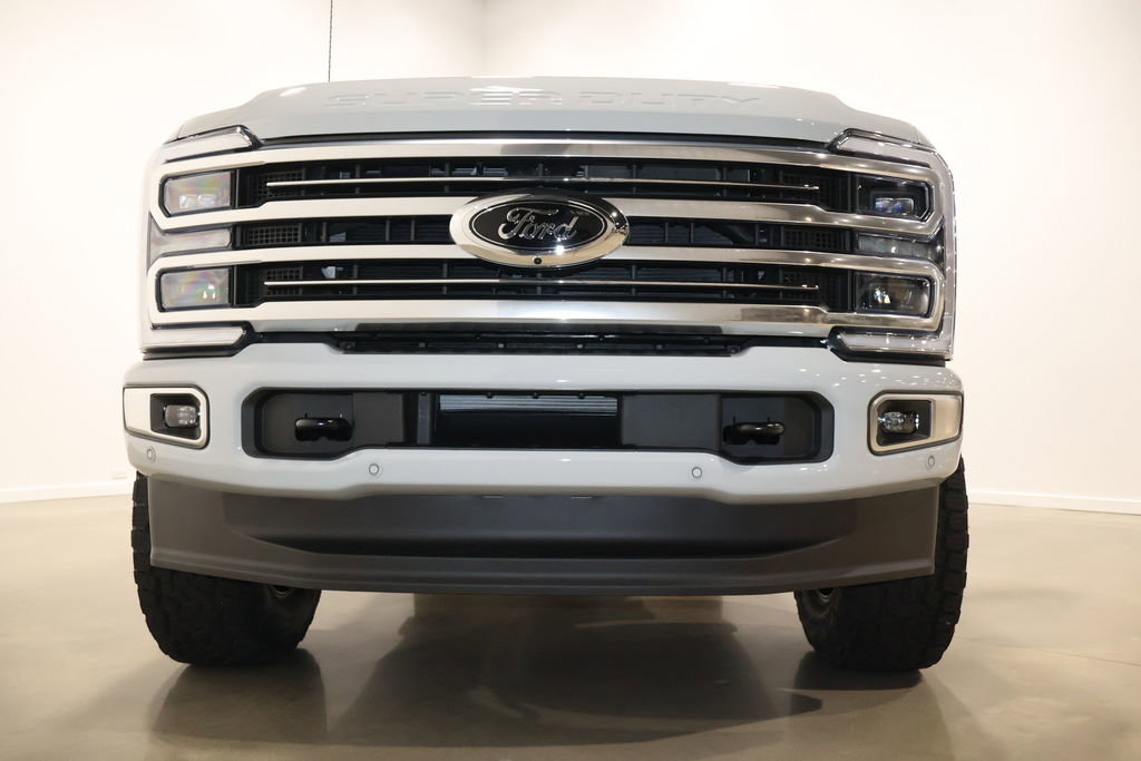 Used 2025 Ford F250 Platinum w/ Platinum Plus Package image 16