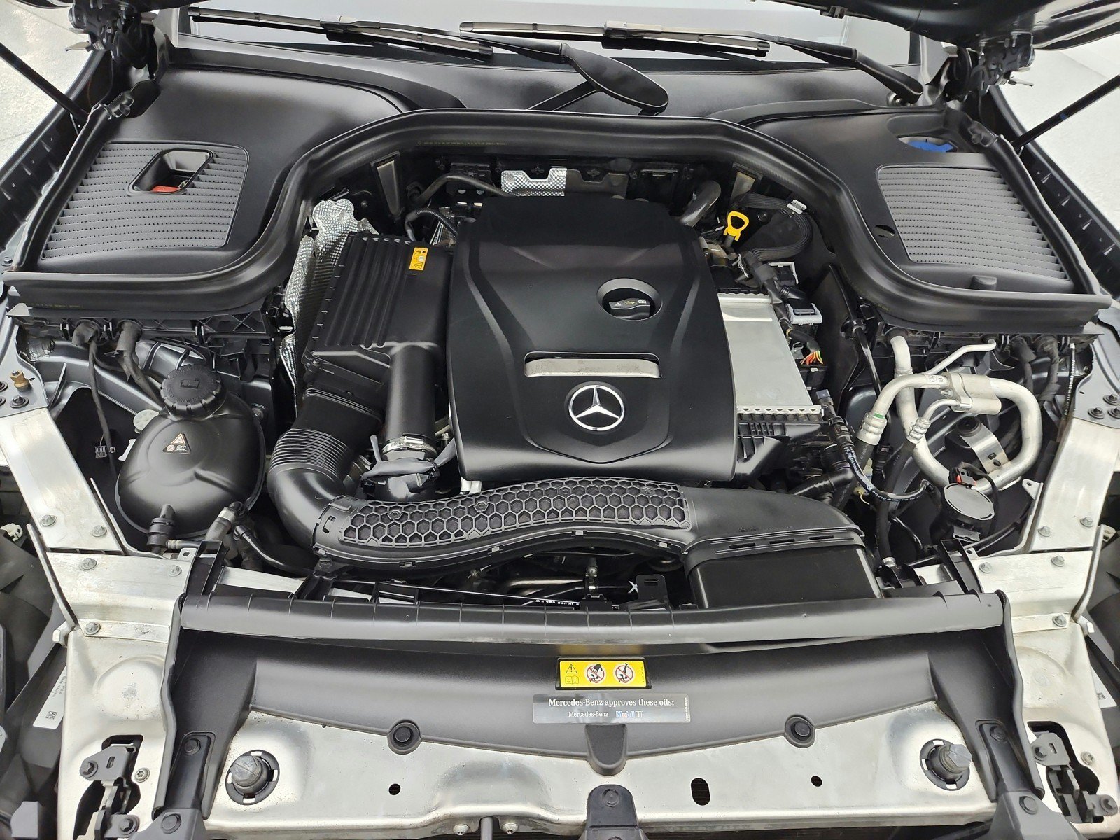 Used 2019 Mercedes-Benz GLC 300 image 17