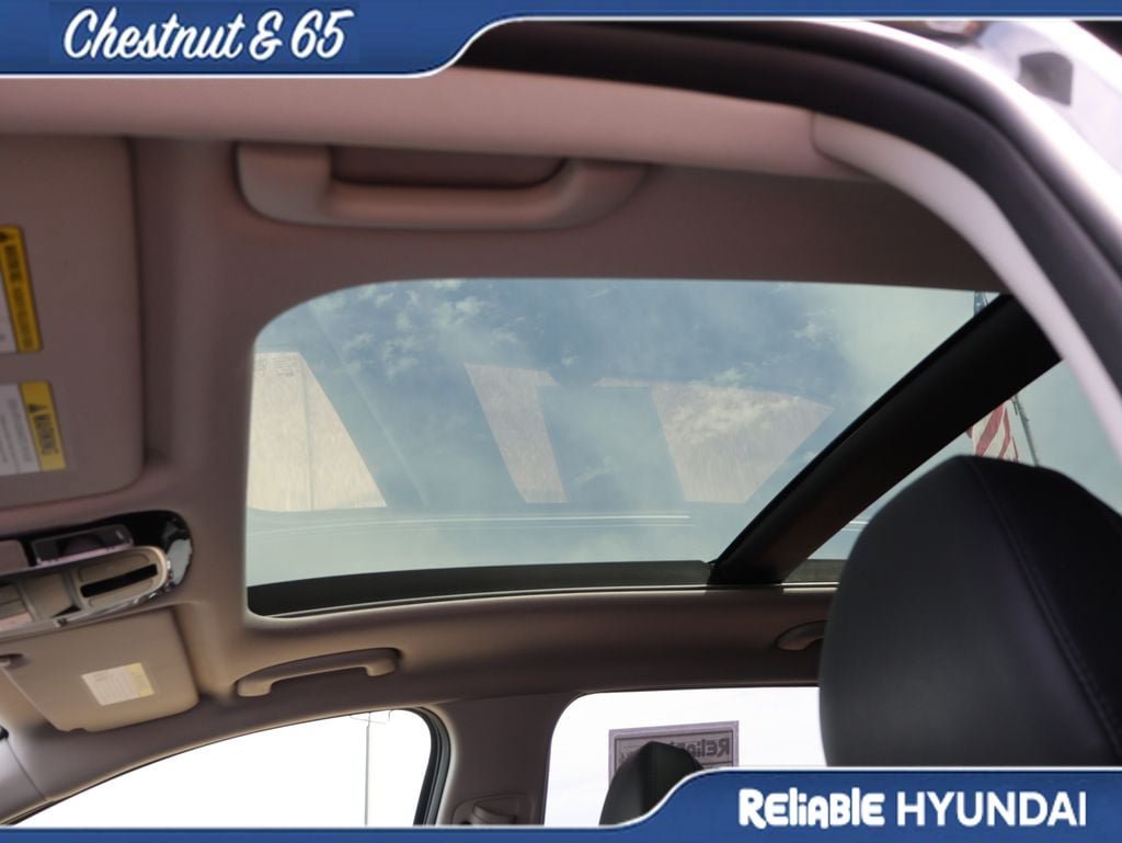 Certified 2023 Hyundai Tucson Limited AWD/4WD image 27
