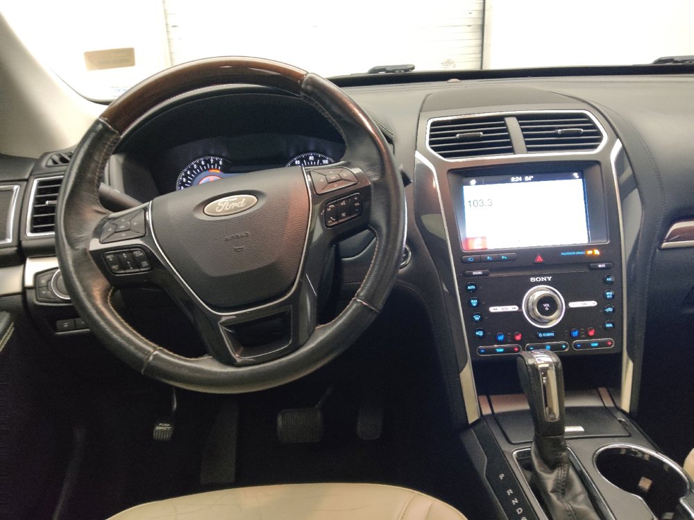 Used 2019 Ford Explorer Platinum AWD/4WD image 21