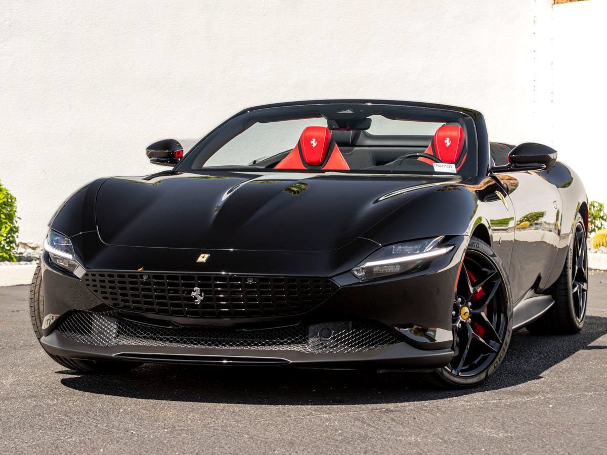 Used 2024 Ferrari Roma Spider RWD image 1
