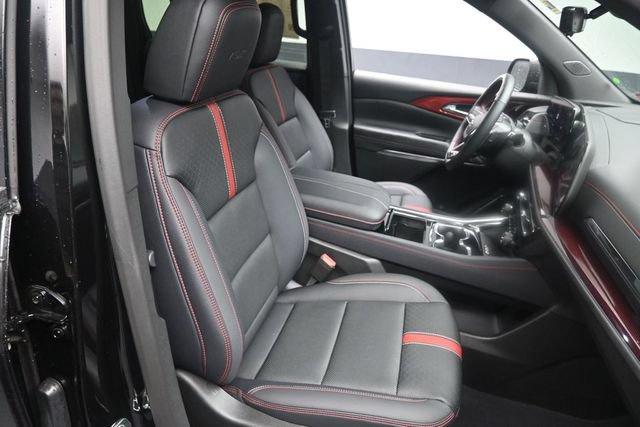 Used 2026 Chevrolet Traverse RS FWD image 30
