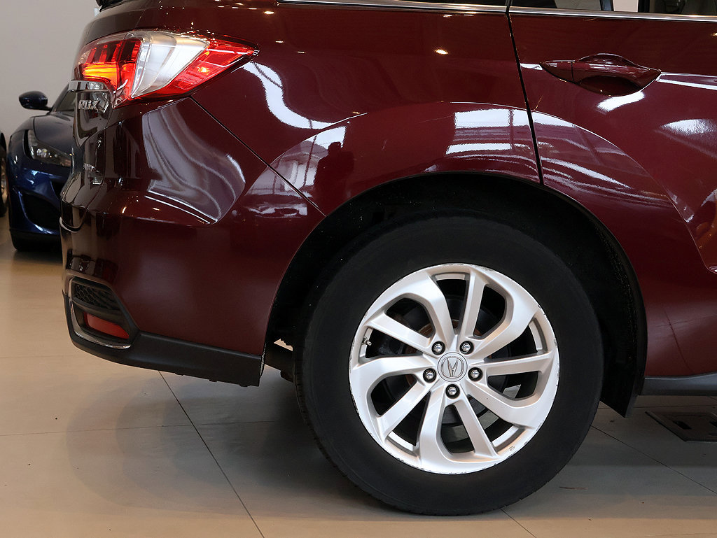Used 2017 Acura RDX w/ Technology Package AWD/4WD image 36