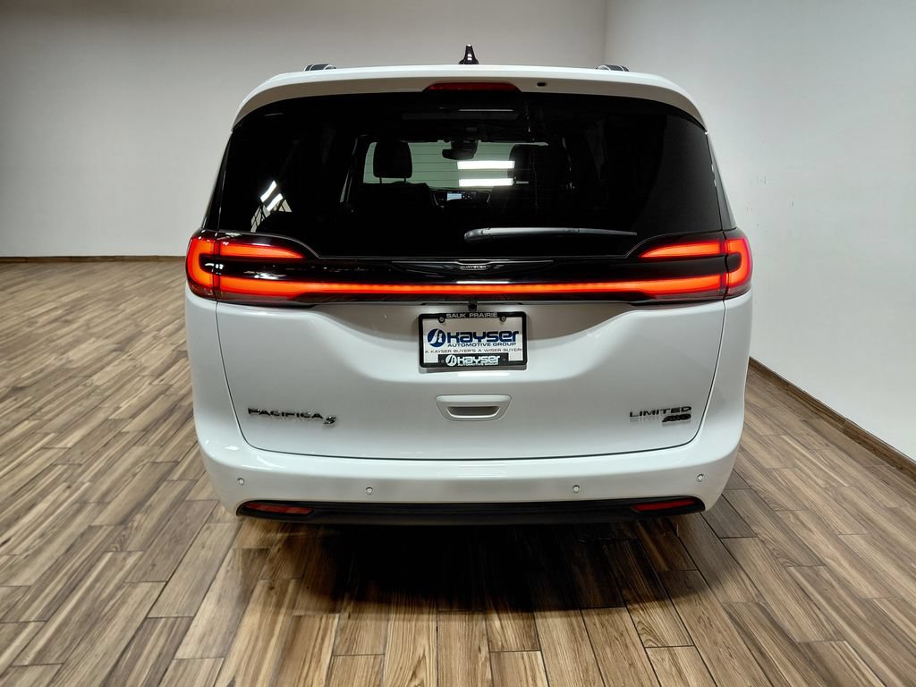 New 2026 Chrysler Pacifica Limited w/ S Appearance Package AWD/4WD image 27